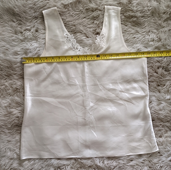 Vintage cream tank top - Picture 10 of 12